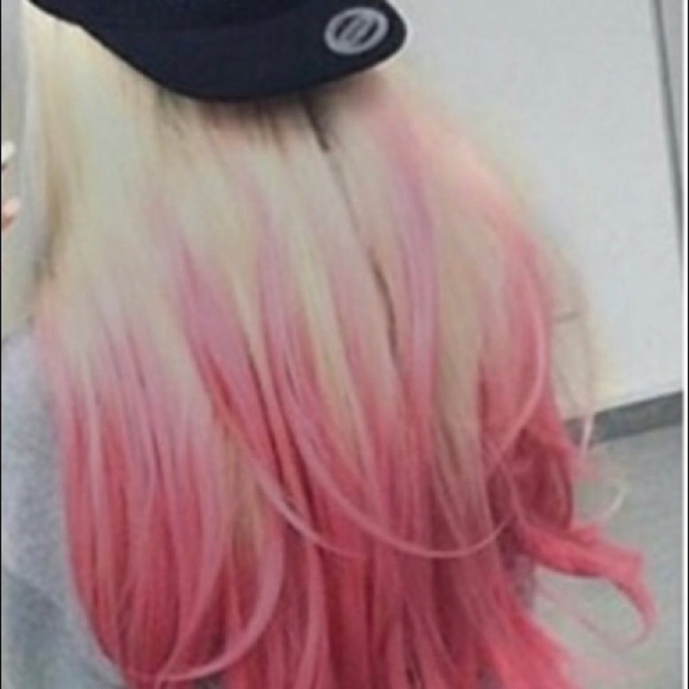 Hot Pink Hair Chalk. 💖💖💖 - Picture 2 of 15